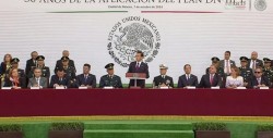 EPN Honra a militares caídos en cumplimiento de su deber