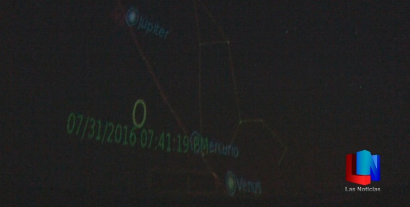 Se dejan ver planetas alineados