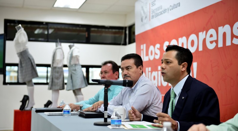 Llaman a denunciar irregularidades en entrega de uniformes escolares
