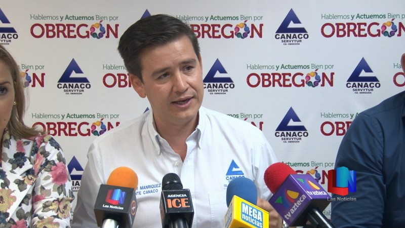 Participará CANACO en entrega de Uniformes.