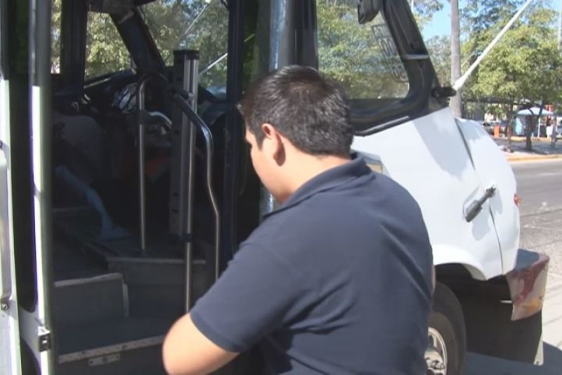 Por innecesaria y costosa, piden eliminar tarjeta para descuento en transporte