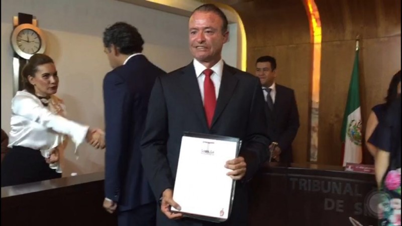 Recibe Quirino Ordaz Coppel  Constancia de Validación del Proceso Electoral