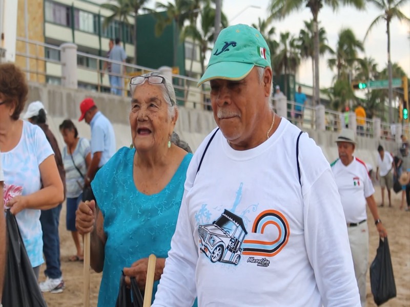 Hoy 28 de agosto, es Día de los Abuelos!