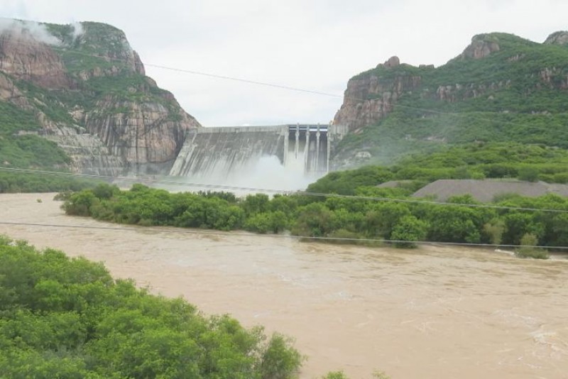 Desfogues de presas en el norte de Sinaloa, no representan peligro