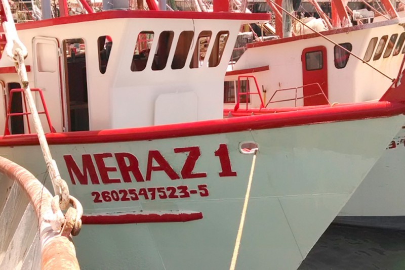 Otra embarcación quedó a merced del oleaje el pasado martes.