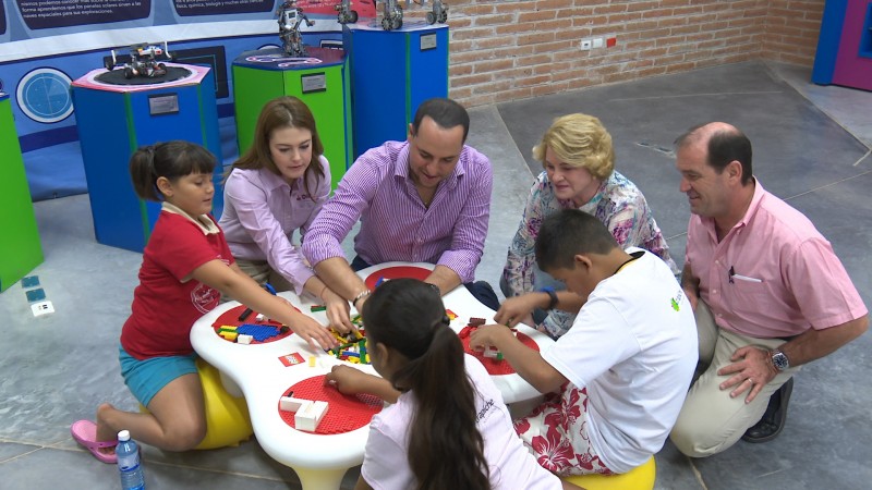 Niños evacuados por Newton visitan el museo Trapiche
