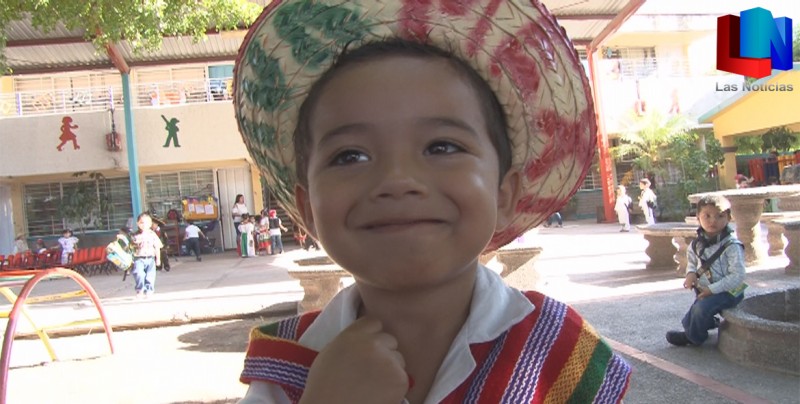 Niños de Cajeme festejan la Independencia