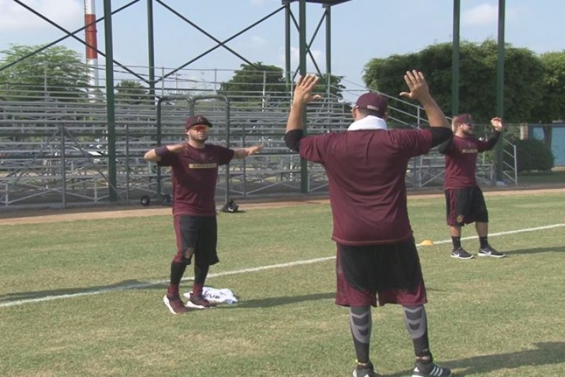 Alfredo Amezaga contento de llegar a Tomateros