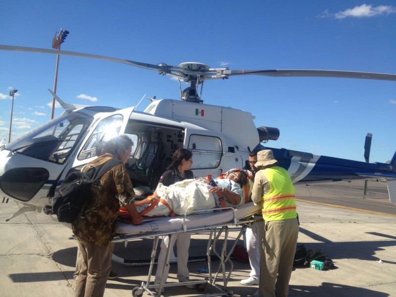 Traslada SS por vía aérea a mujer por emergencia obstétrica