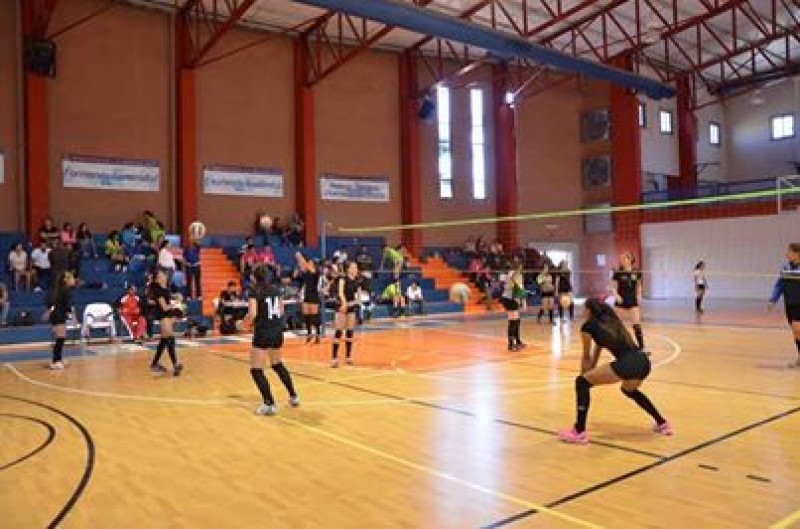 Anuncian torneo de voleybol para mujeres