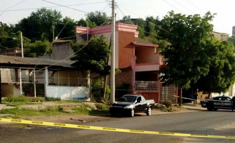 Los asesinan de carro a carro en Riberas de Tamazula