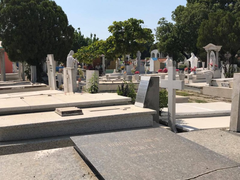 Panteones municipales listos para el día de muertos
