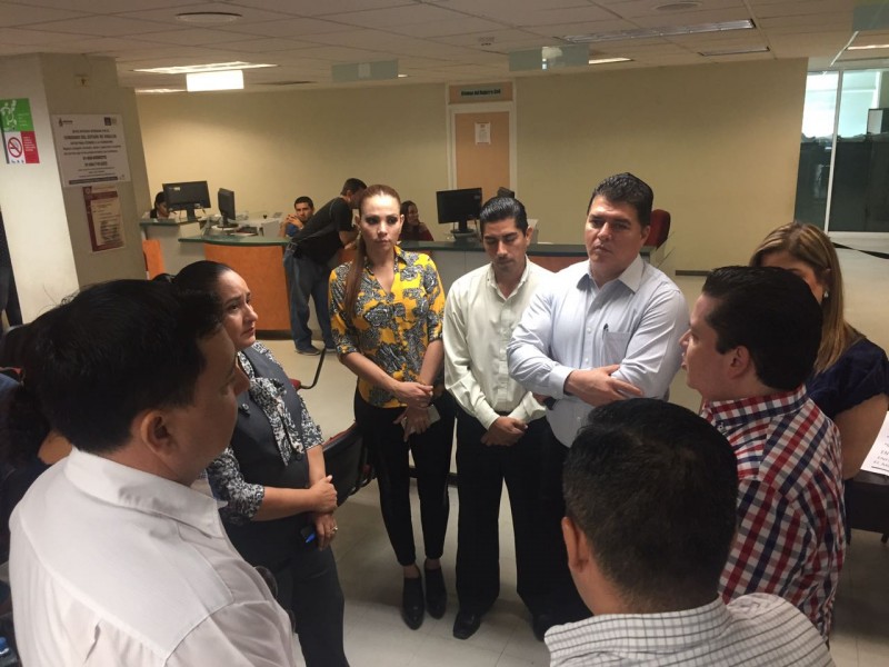 Desde hace un mes, trabajadores de la USE laboran en condiciones precarias