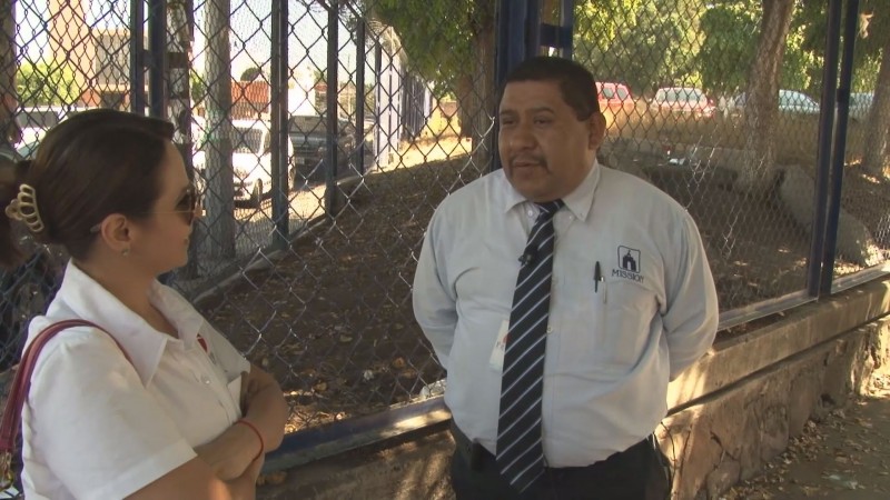 Martín lleva  12 años siendo embalsamador