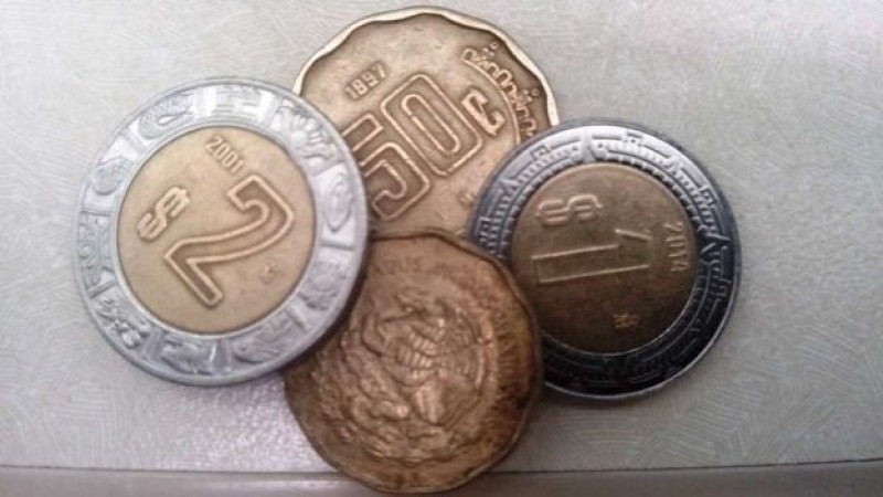 Peso inicia el día con pérdidas de 10.4%