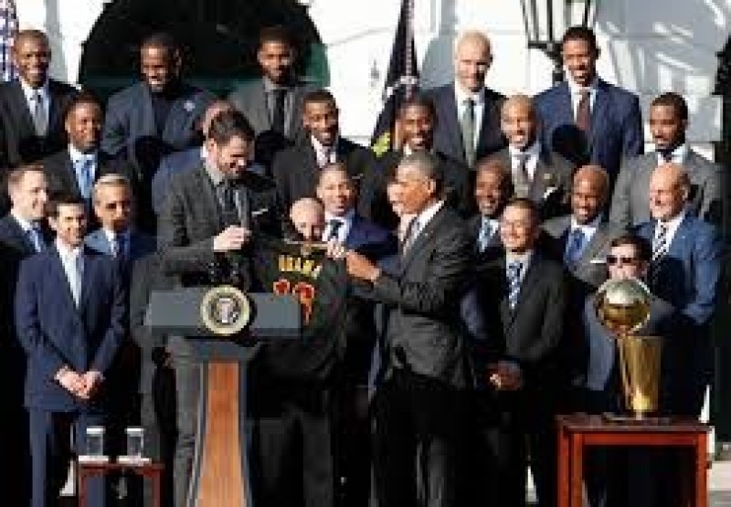 Cavaliers y Lebron visitan la Casa Blanca
