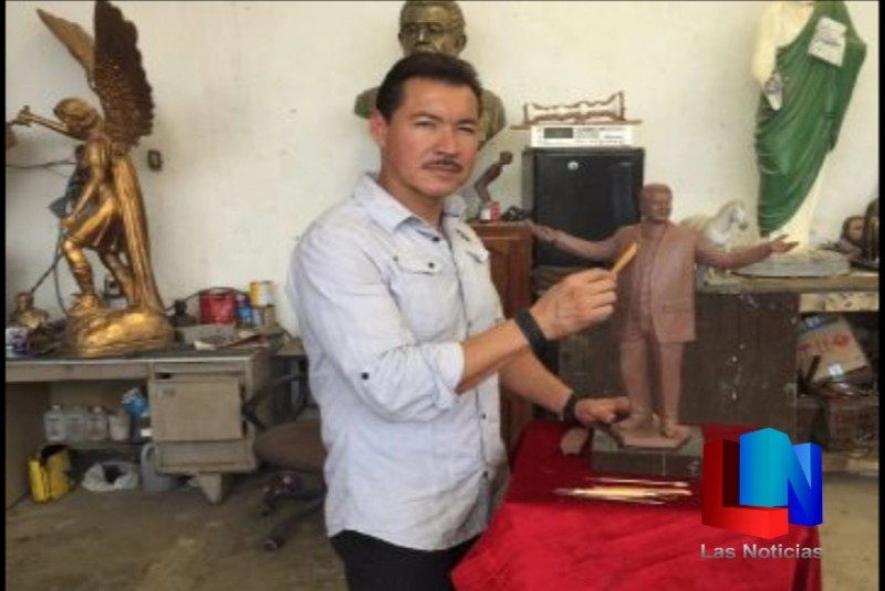 Por instalarse estatua de juan Gabriel en San Carlos