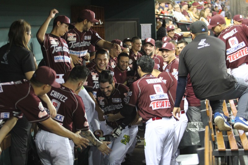 Tomateros barre a Charros
