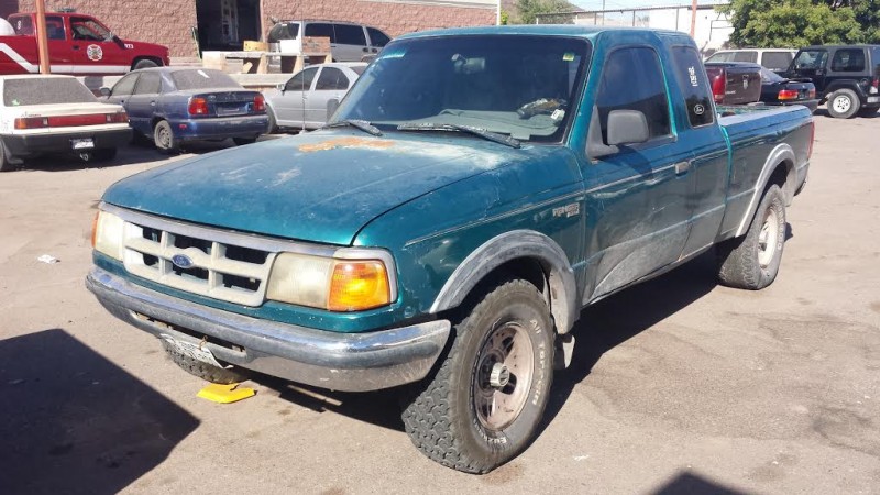 Atrapan a ladrón de autos en flagrancia