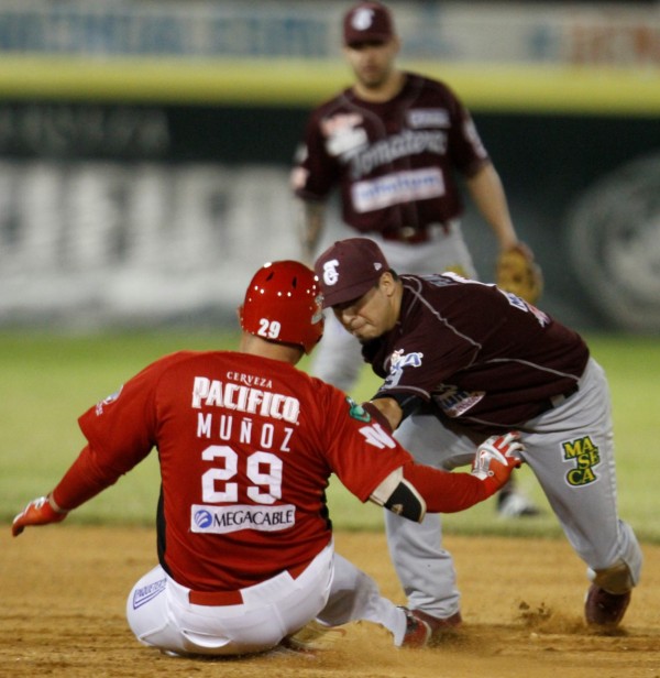 Venados barre a Tomateros