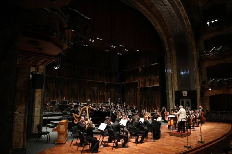 Honran a la OSSLA y a Ferrusquilla en Bellas Artes