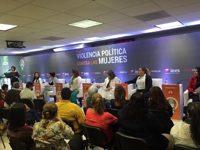 Realizan panel sobre Violencia Política Contra las Mujeres