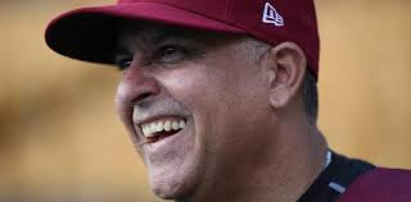 Lino Rivera fuera de Tomateros