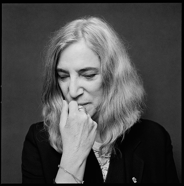 A Patti Smith le invaden los nervios en los Premios Nobel