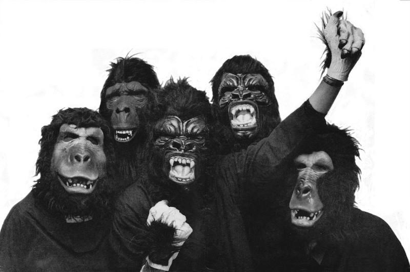 Guerrilla Girls combaten la discriminación con arte