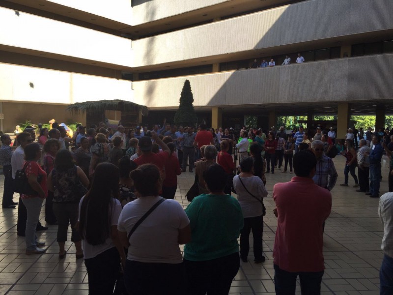 Siguen las manifestaciones de trabajadores y jubilados de Gobierno