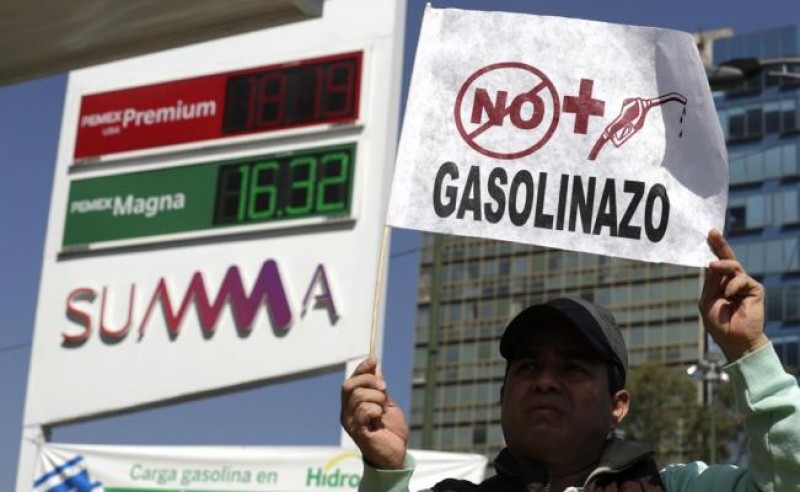 De norte a sur por todo el país, va el "NO al gasolinazo": con protestas y bloqueos carreteros