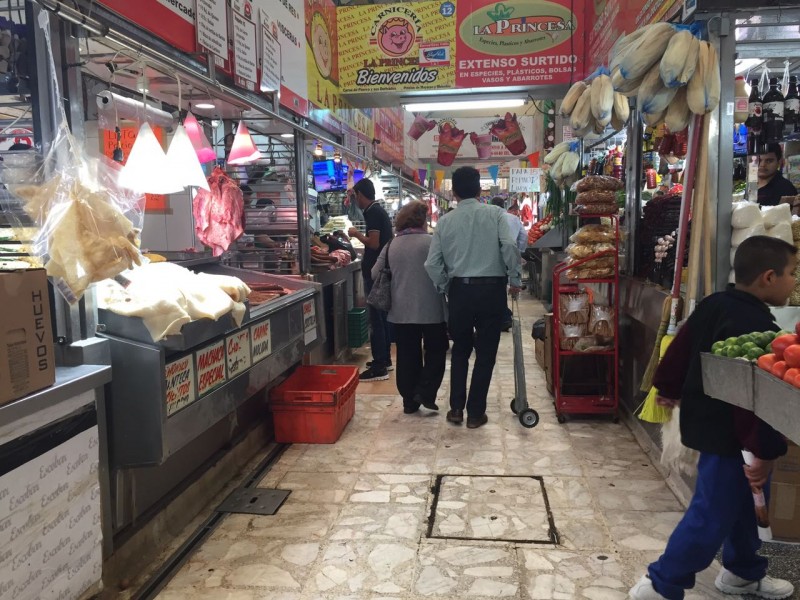 Mantienen precios en productos de la canasta básica en el mercado Garmendia