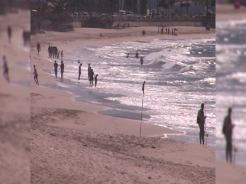 Fuerte oleaje en playas de Mazatlán por tercera tormenta invernal