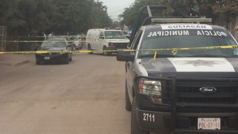 Ejecutan a una mujer a balazos en la colonia 21 de Marzo