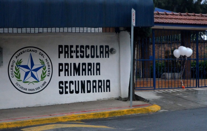 Siguen graves tres heridos del tiroteo en una escuela de Monterrey