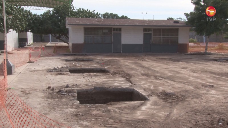 Bienvendio el tejaban de la escuela: Padres