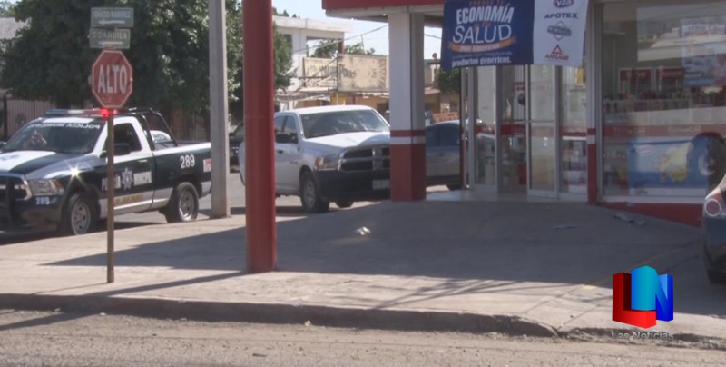 Asalta farmacia solitario ladrón.