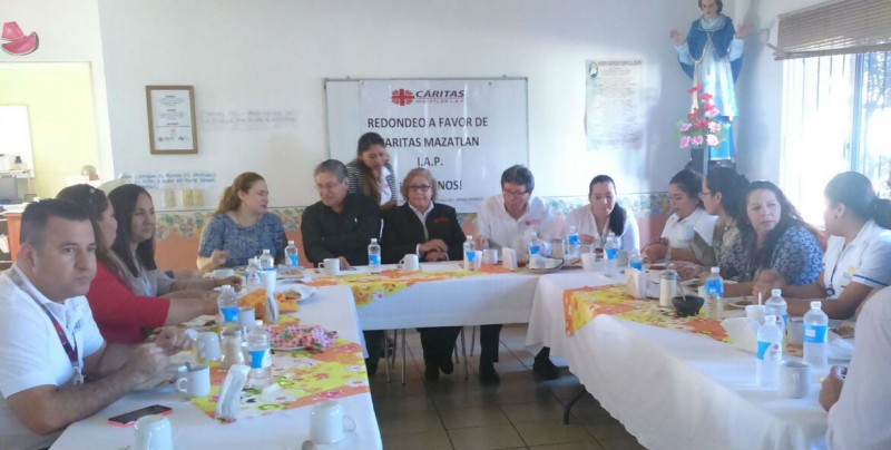 Recibe Cáritas donativo para apoyo a programas