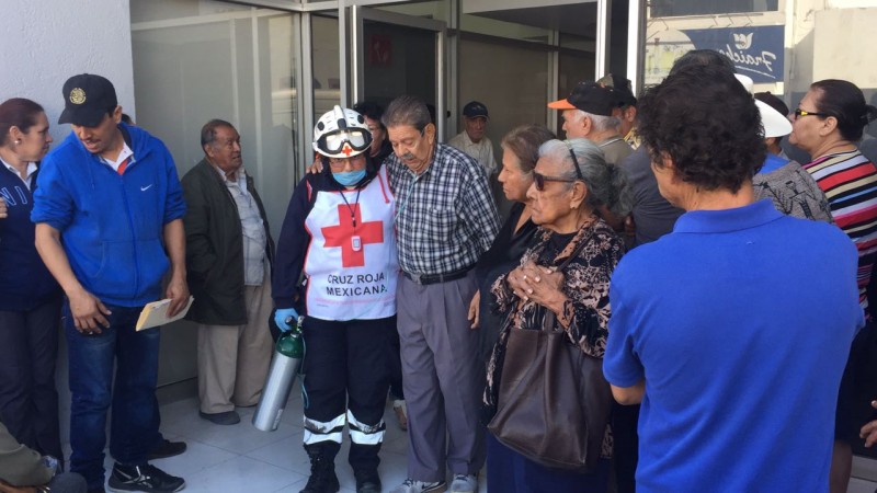 Jubilados y pensionados se inconforman por la nueva forma de registro