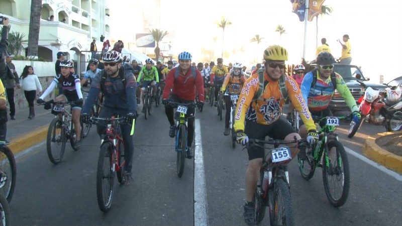vídeo: así se vivió el color de la Perruta MTB