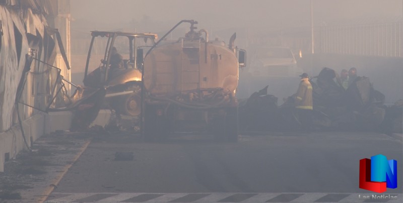 Investiga Bomberos incendio en empacadora.