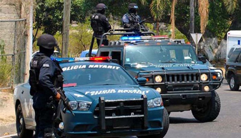 Amanece Tepic sitiada por la Policía Estatal