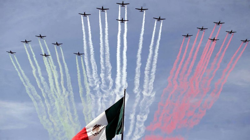 SEDENA felicita a la Fuerza Aérea Mexicana en su día