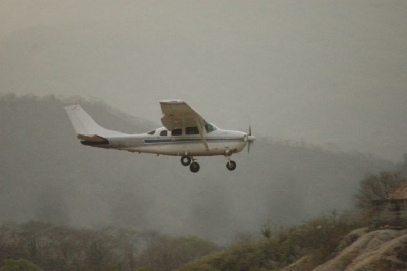 Cuatro muertos y dos heridos, resultado de un avionetazo