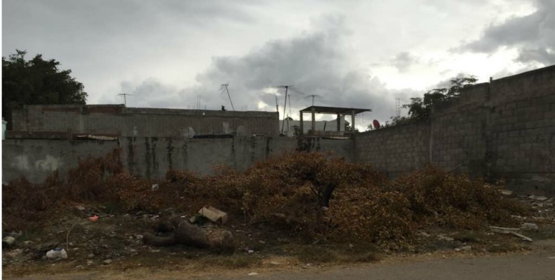 Se quejan de lote baldío en Chulavista