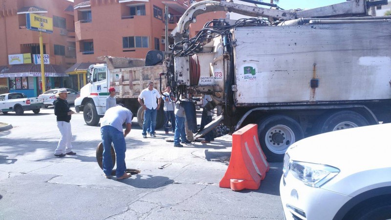 Jumapam repone tubería dañada en la zona turística