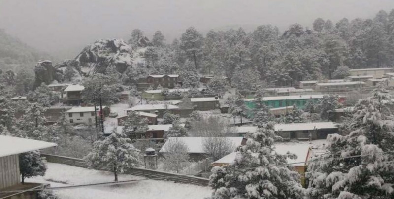 Nieve cubre 20 municipios de Chihuahua