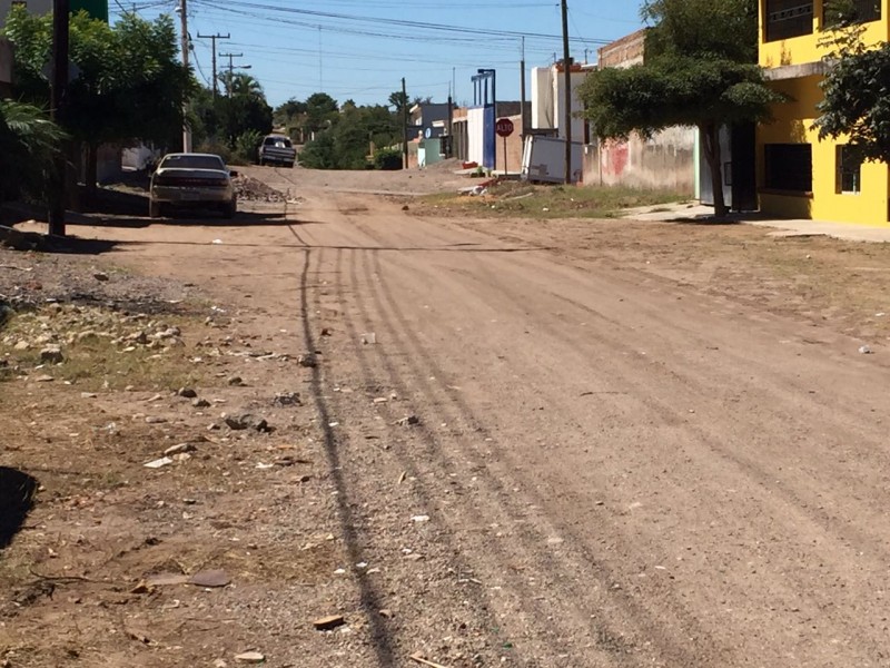Temen inundarse en la  calle Matías Rodríguez