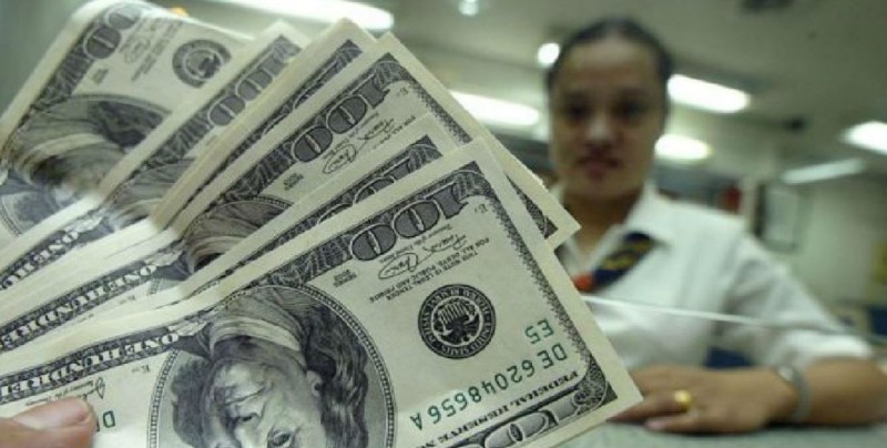 Dólar en 19.85 pesos tras subasta de coberturas del Banxico