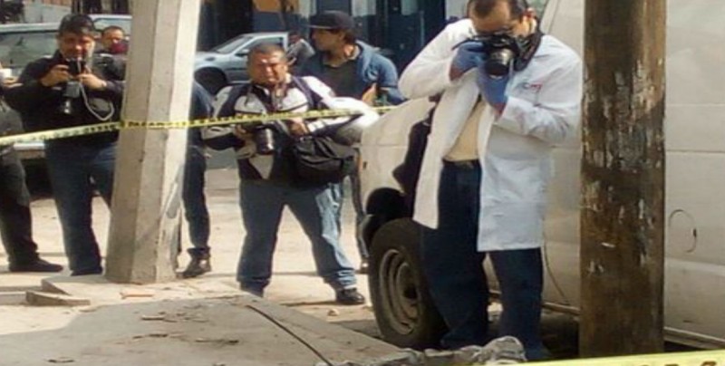 Encuentran a bebé sin vida en una jardinera de Tepito